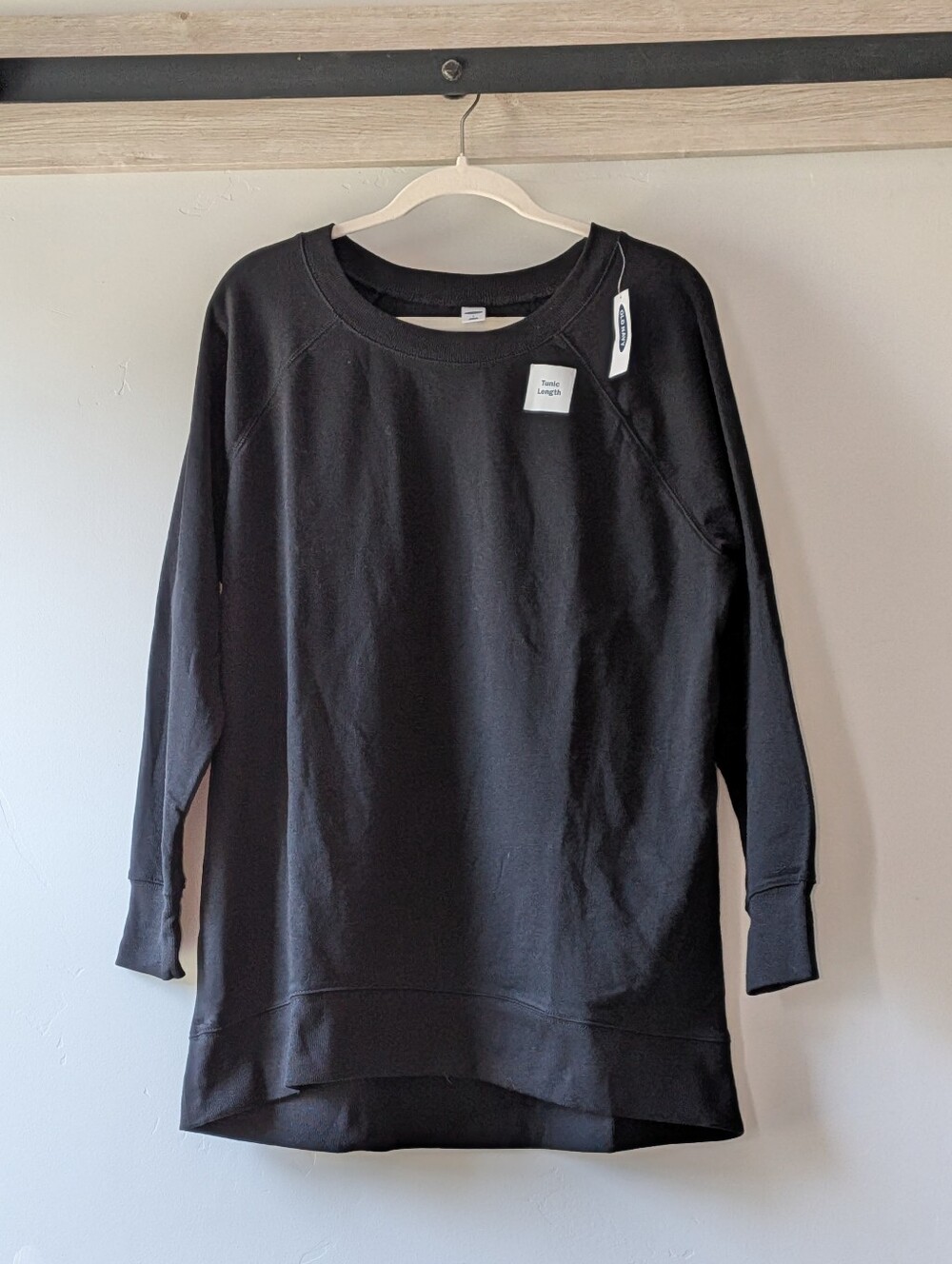 Old Navy Black Tunic-Length Crewneck Sweatshirt